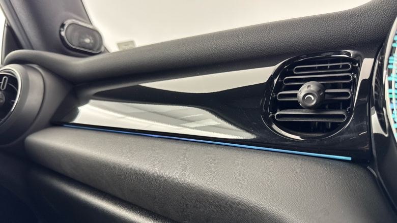 MINI Hatchback 135kW Cooper S Level 3 33kWh 3dr Auto Electric Hatchback